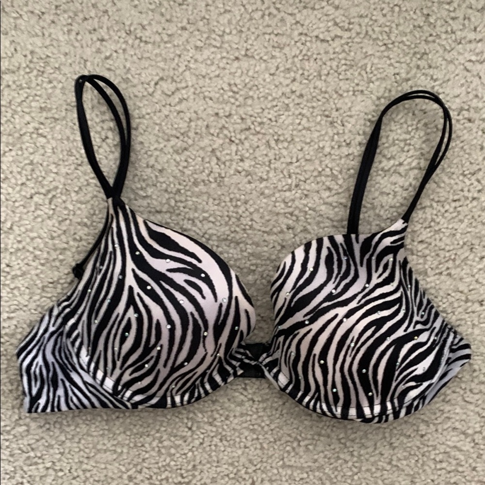 Victoria's Secret Zebra Print Underwire Bra in Black and White